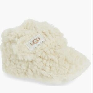 Toddlers UGG Bixbee Bootie Size 4/5
